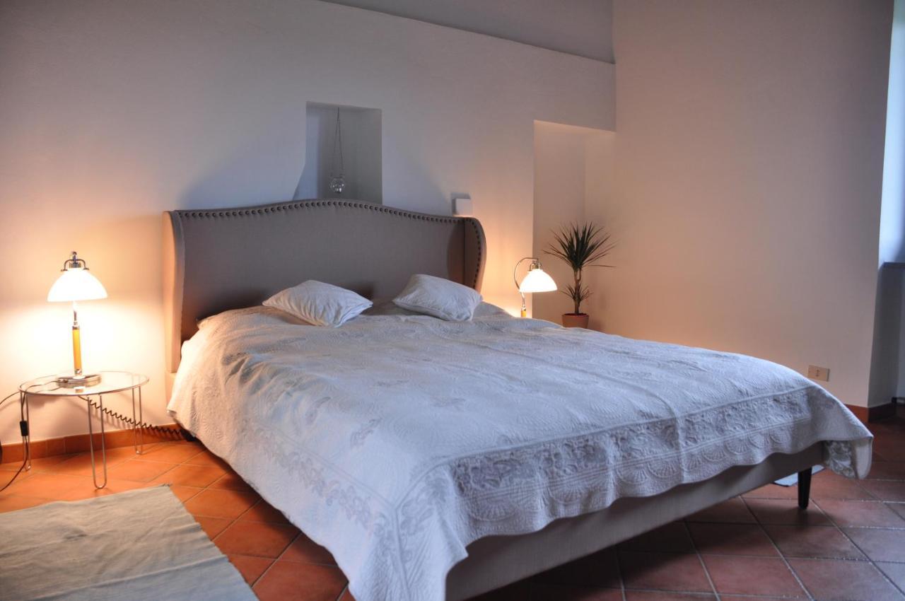 Casa Langa Di Lola Bed & Breakfast Mango Exterior photo